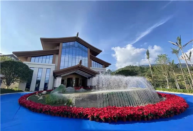臨滄茶山旅游：鳳慶：文旅融合 繪就更美“詩(shī)和遠(yuǎn)方”
