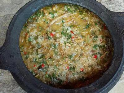 佤族雞肉爛飯